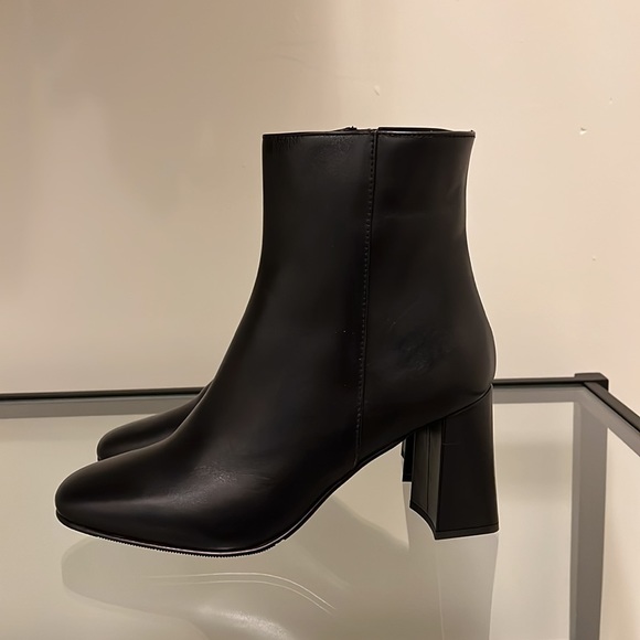 Black Real Italian Leather Boots - Picture 1 of 3
